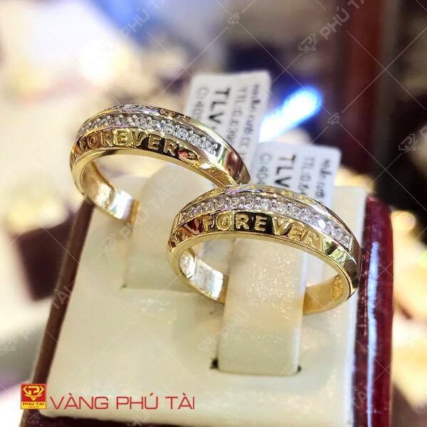 Nhẫn cưới vàng màu