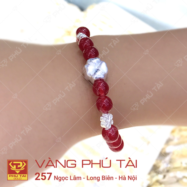 Charm đá phong thủy