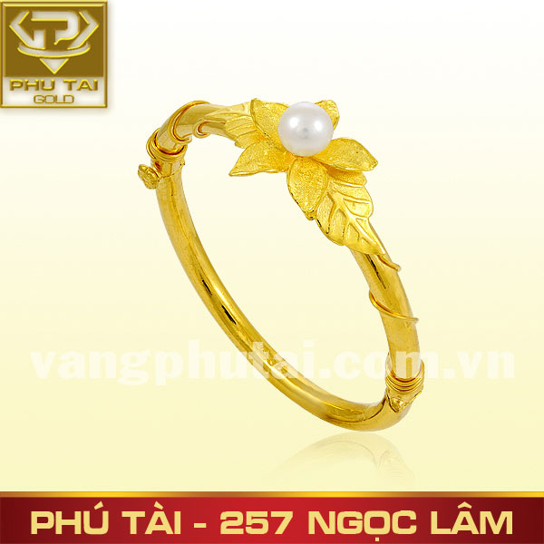 Vòng tay gắn đá
