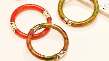 Trang sức nạm đá quý