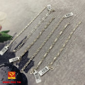 Lắc bạc trẻ em