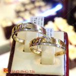 Nhẫn cưới vàng màu