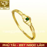 Vòng tay gắn đá